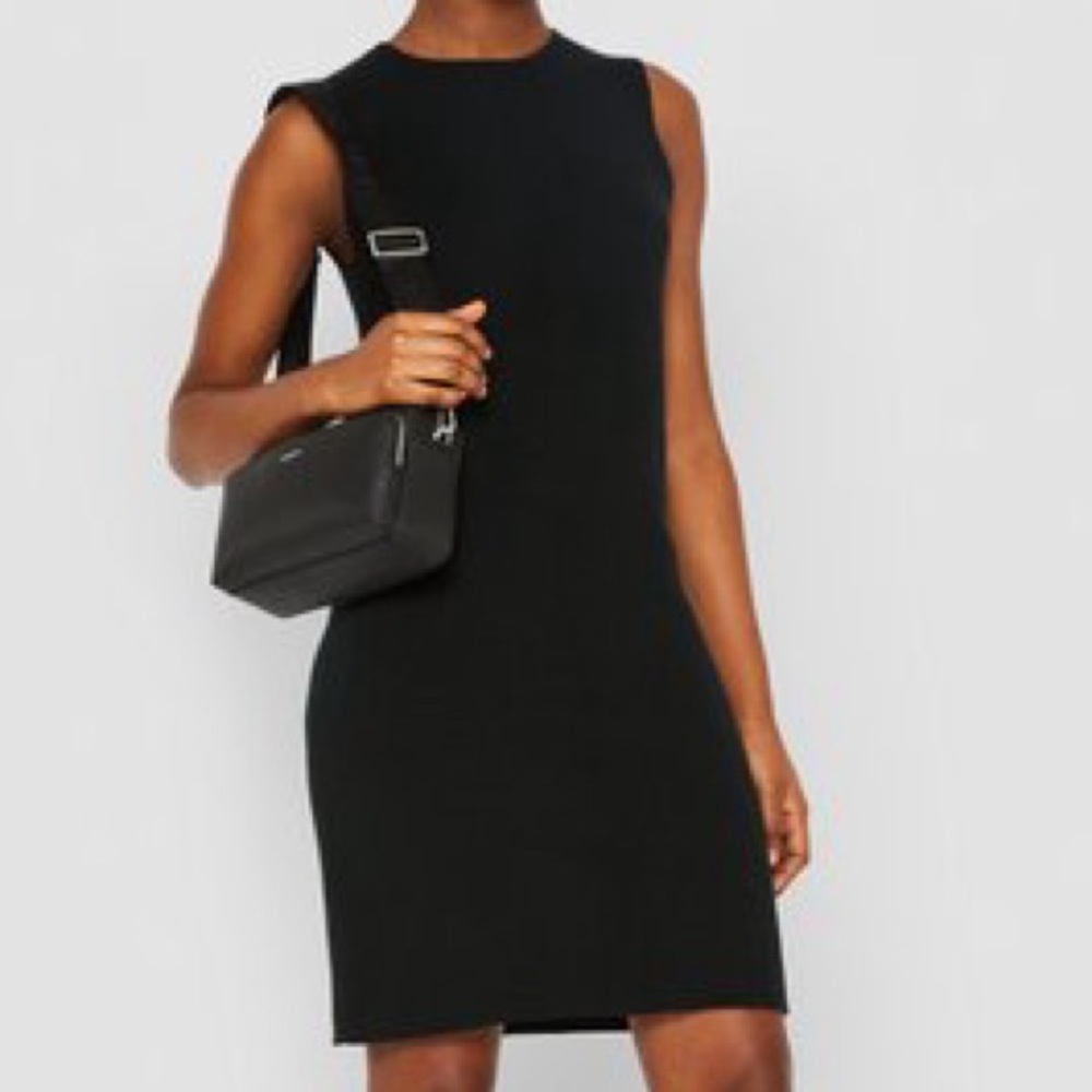 MAX&Co. Sheath midi Dress Clean Chic size 4 Black sleeveless Italy made fitted
